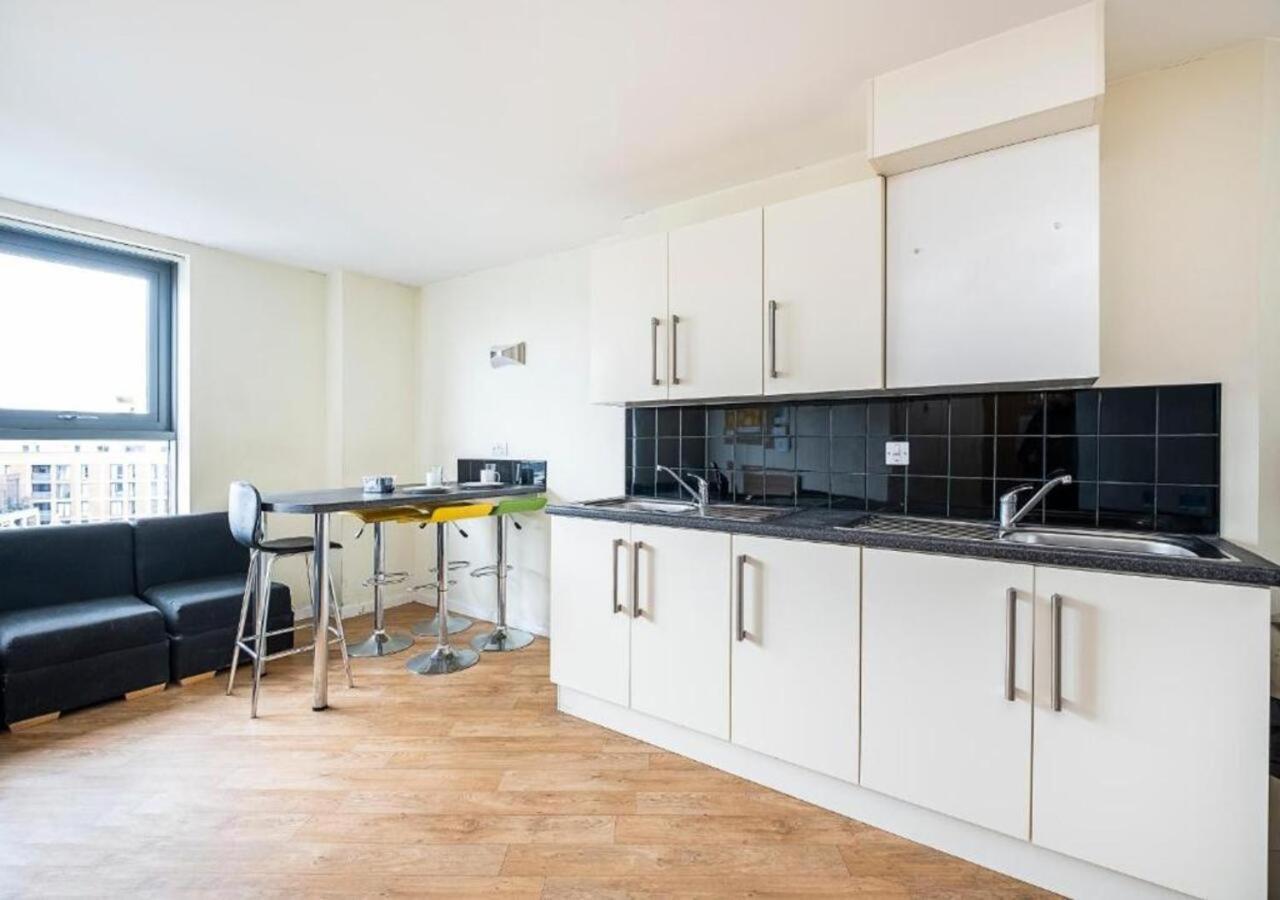 Trendy Ensuite Rooms, Southwark - Sk London Bagian luar foto